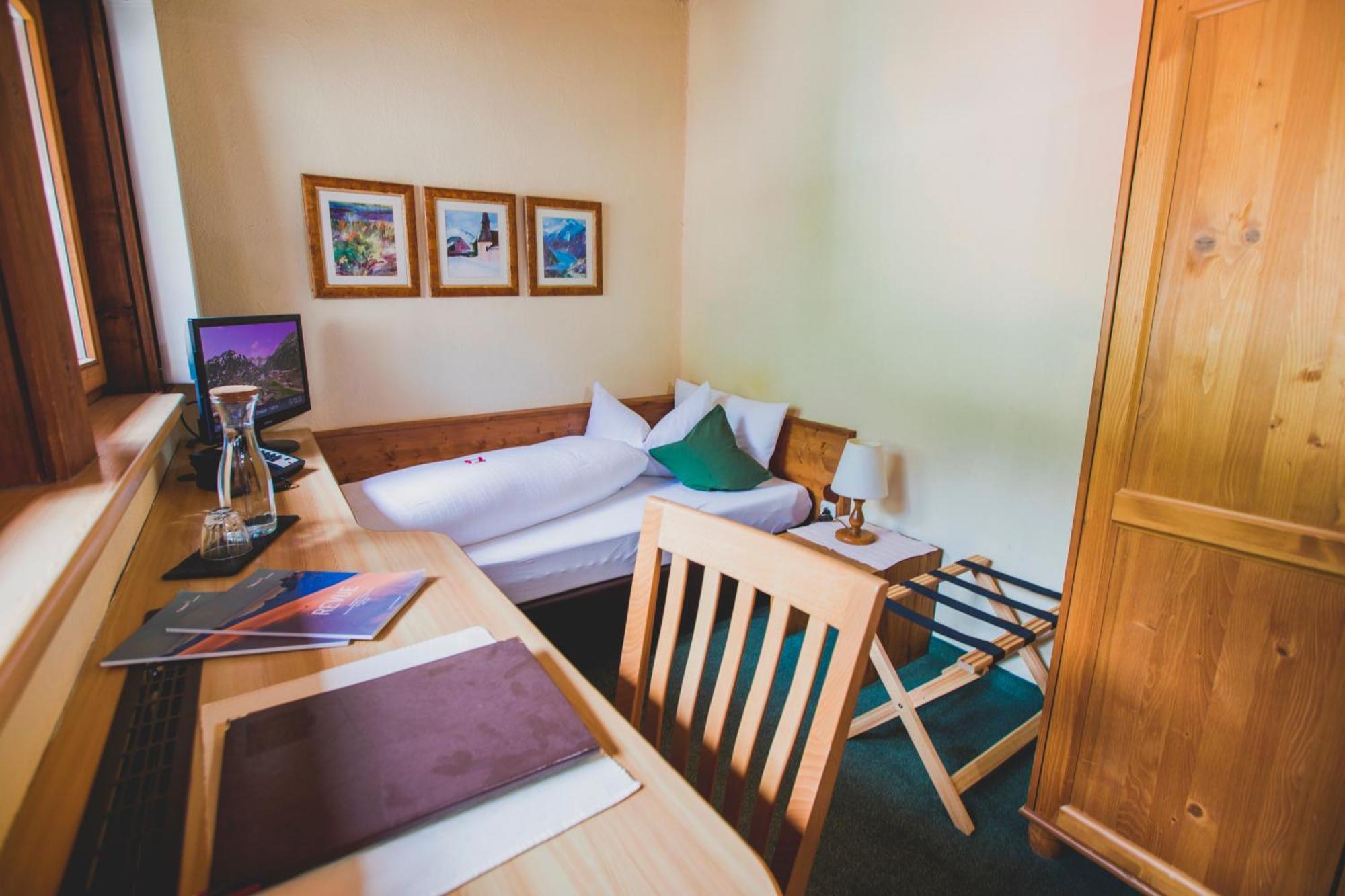 Hotel Montfort سانكت أنتون ام ارلبرغ المظهر الخارجي الصورة