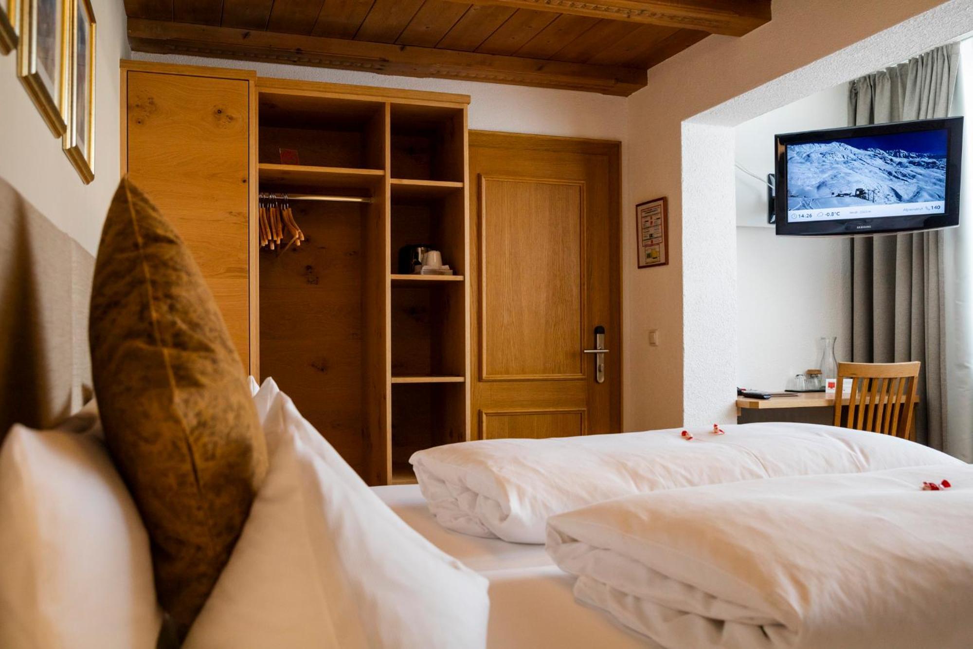 Hotel Montfort سانكت أنتون ام ارلبرغ المظهر الخارجي الصورة