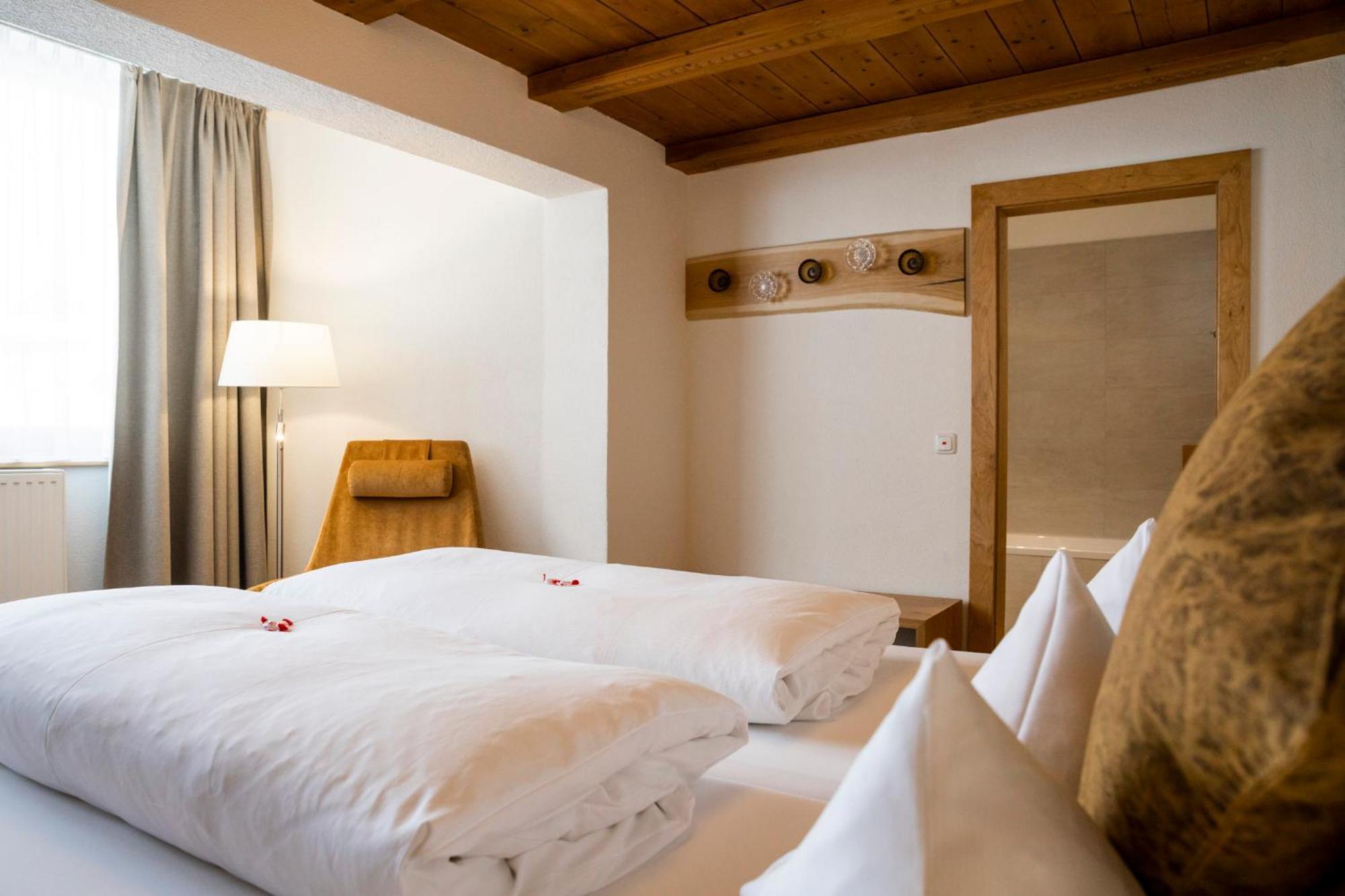 Hotel Montfort سانكت أنتون ام ارلبرغ المظهر الخارجي الصورة