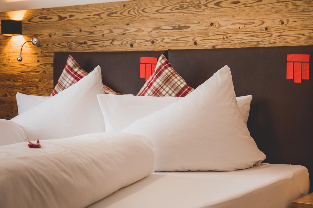 Hotel Montfort سانكت أنتون ام ارلبرغ المظهر الخارجي الصورة