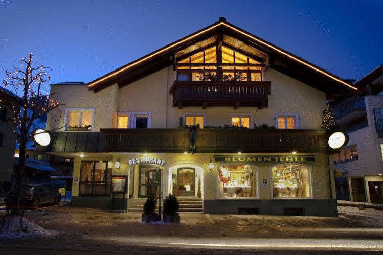 Hotel Montfort سانكت أنتون ام ارلبرغ المظهر الخارجي الصورة