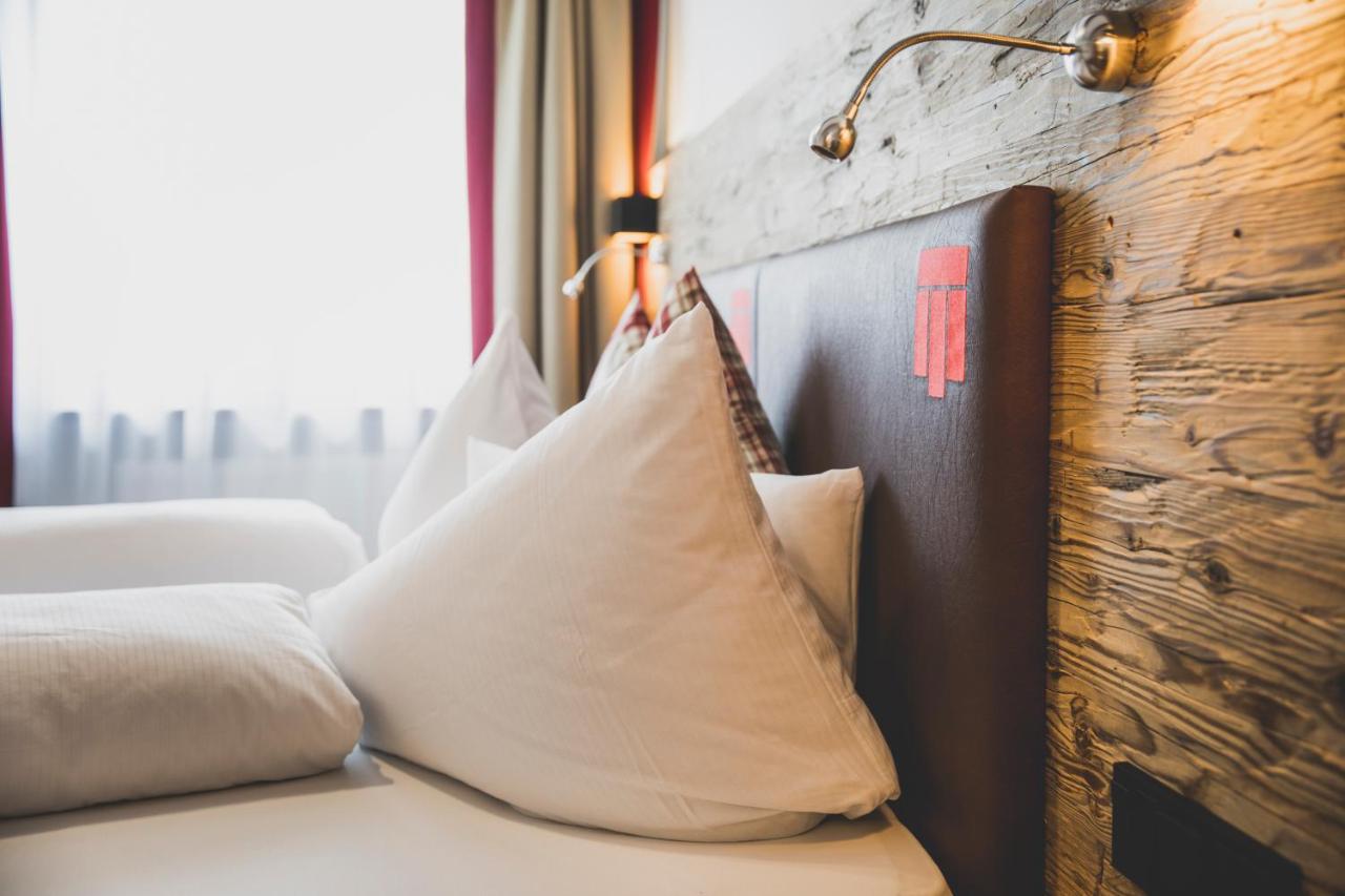 Hotel Montfort سانكت أنتون ام ارلبرغ المظهر الخارجي الصورة
